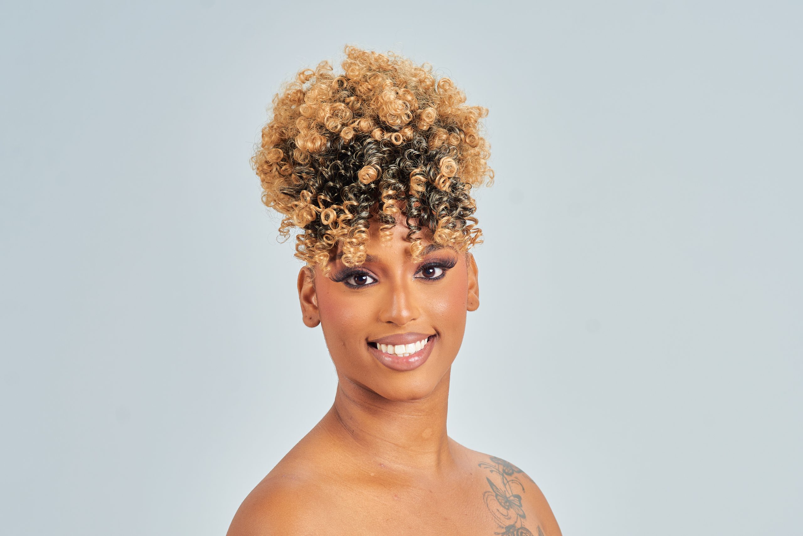Ombre blonde synthetic hair topper